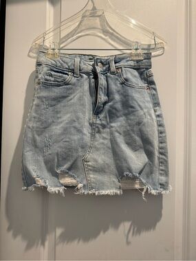 wild fable Light Blue Distressed Denim Mini Skirt size 00